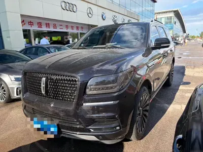 Lincoln Navigator