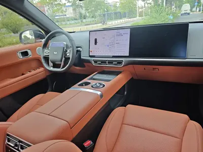 Li Auto Li L6