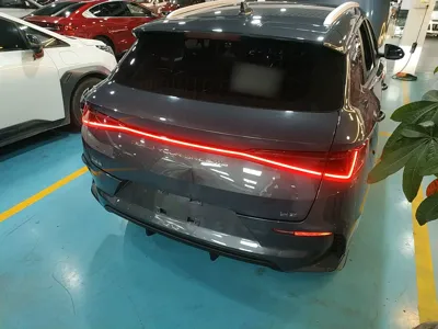 BYD e2