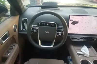 Li Auto L9