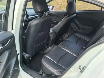 Mazda 3 Axela