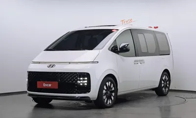 Hyundai Staria