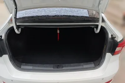 Roewe i5