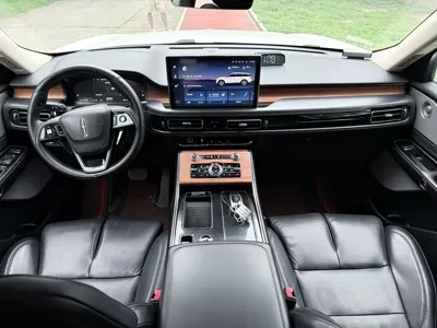 Lincoln Aviator