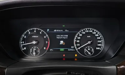Genesis EQ900