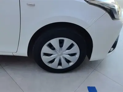 Toyota Yaris L