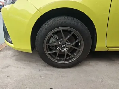 Toyota Yaris L