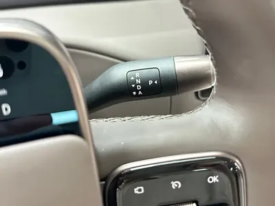 Li Auto Li MEGA