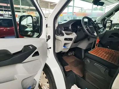 大通 V90 RV