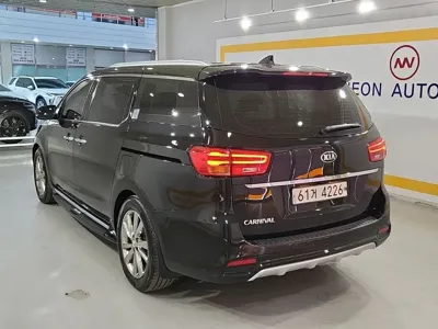 Kia Canival