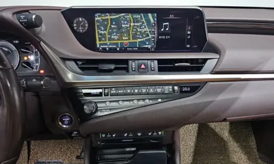 Lexus ES
