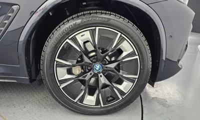 BMW iX3
