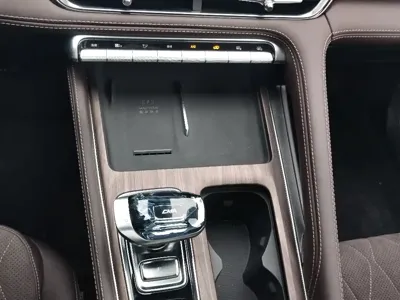 Geely Xingyue L