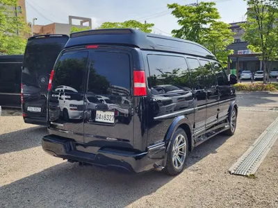 Chevrolet Express Van