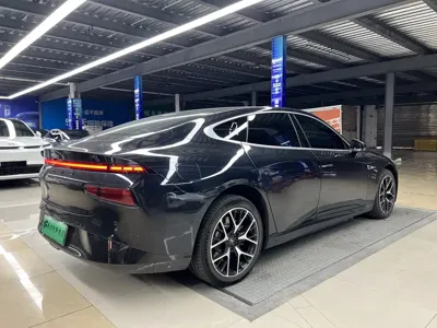 Xpeng P7
