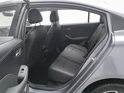 Roewe i5