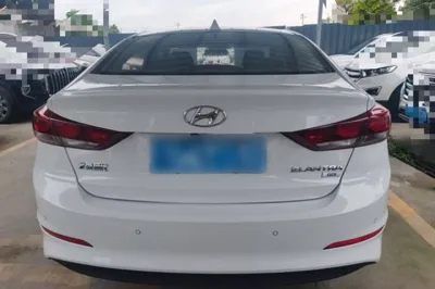 Hyundai Elantra (6th Generation