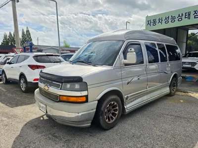 Chevrolet Express Van