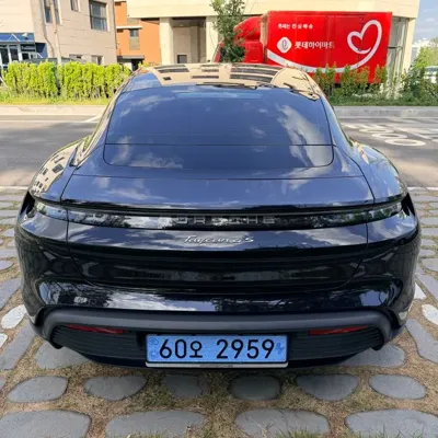 Porsche Taycan