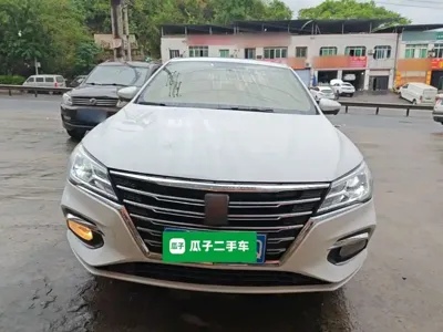 Roewe i5