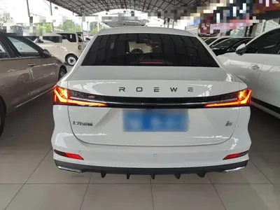 Roewe i5