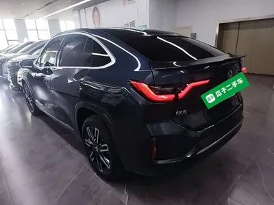 Nio EC6