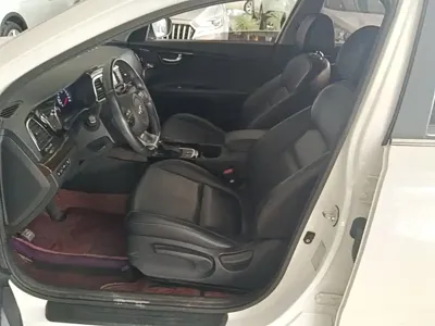 Kia K4