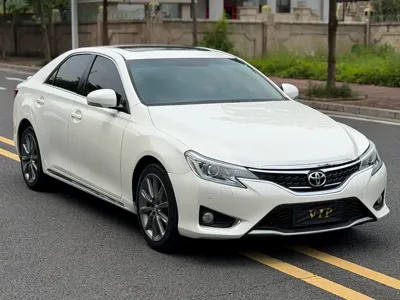 Toyota Reiz