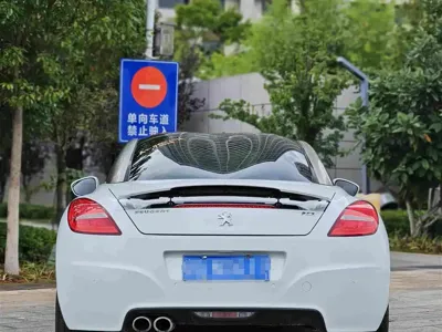 Peugeot RCZ