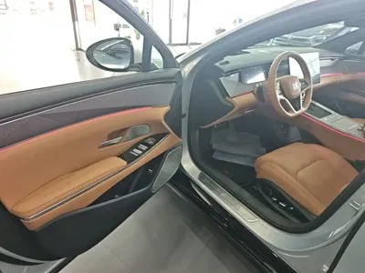 BYD 汉L