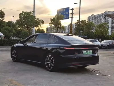 Nio ET7