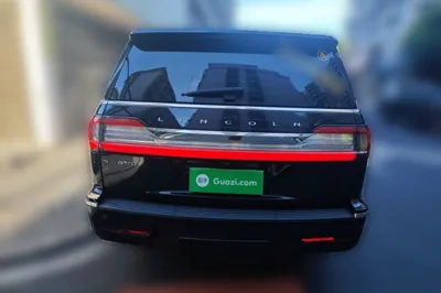 Lincoln Navigator