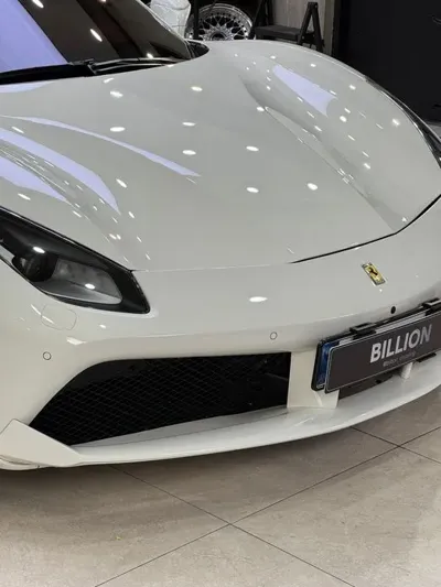 Ferrari 488