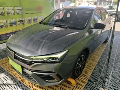 Roewe i5