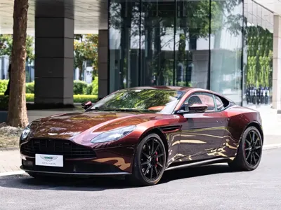 Aston Martin DB11