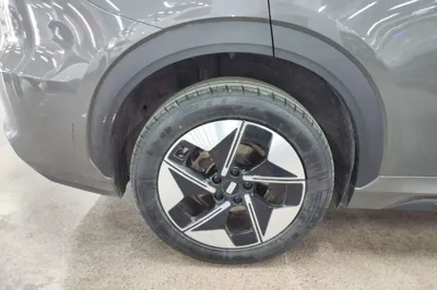 Geely Galaxy E5