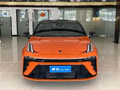 Lynk & Co 03