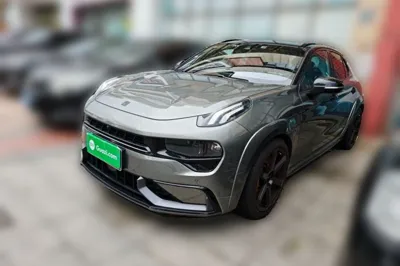 Lynk & Co 02 Hatchback