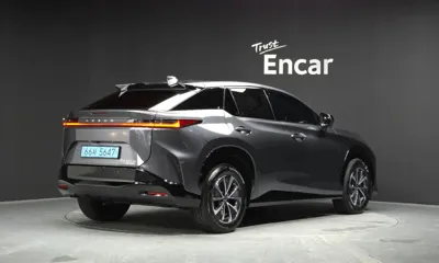 Lexus RZ
