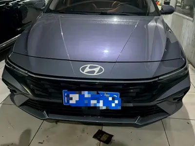 Hyundai Elantra