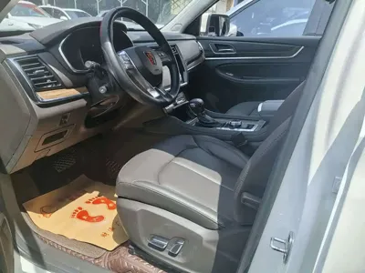 Roewe RX8