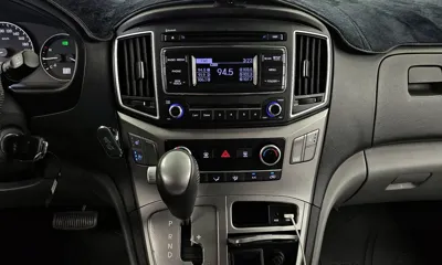 Hyundai Starex