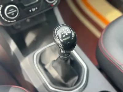 FAW Senya R7