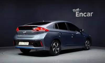 Hyundai Ioniq