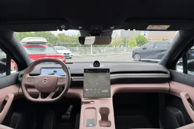 Nio EC6