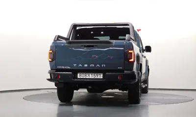 Kia Tasman