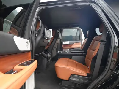 Lincoln Navigator