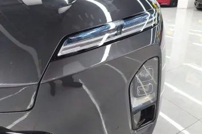 Nio ES8