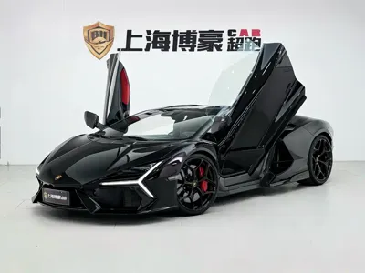Lamborghini Revuelto