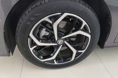 MG 5
